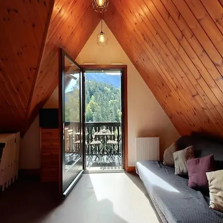 Apartment 6 Pers Au Coeur Des Montagnes Pyreneennes Linge De Maison Et Papier Toilette Non Fournis *