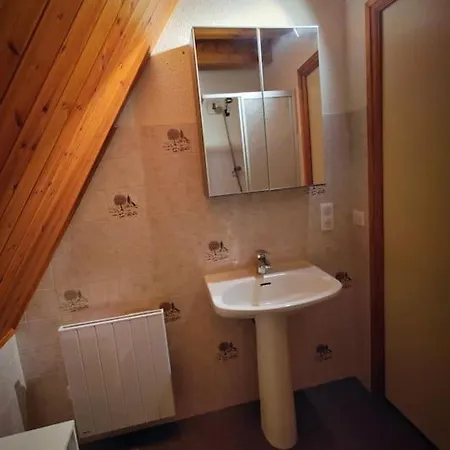 6 Pers Au Coeur Des Montagnes Pyreneennes Linge De Maison Et Papier Toilette Non Fournis * Boutx