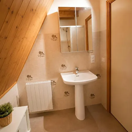 6 Pers Au Coeur Des Montagnes Pyreneennes Linge De Maison Et Papier Toilette Non Fournis